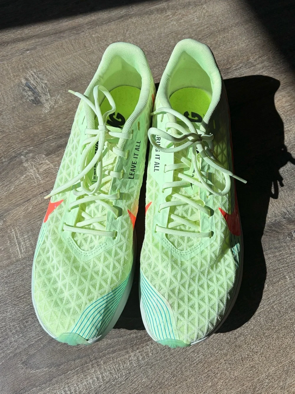 Nike zoom rival